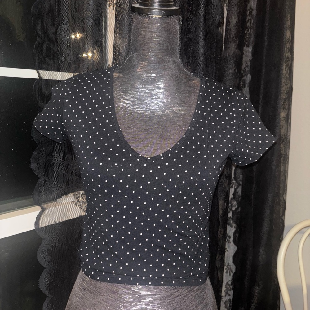 Polka Dot Cropped V Neck